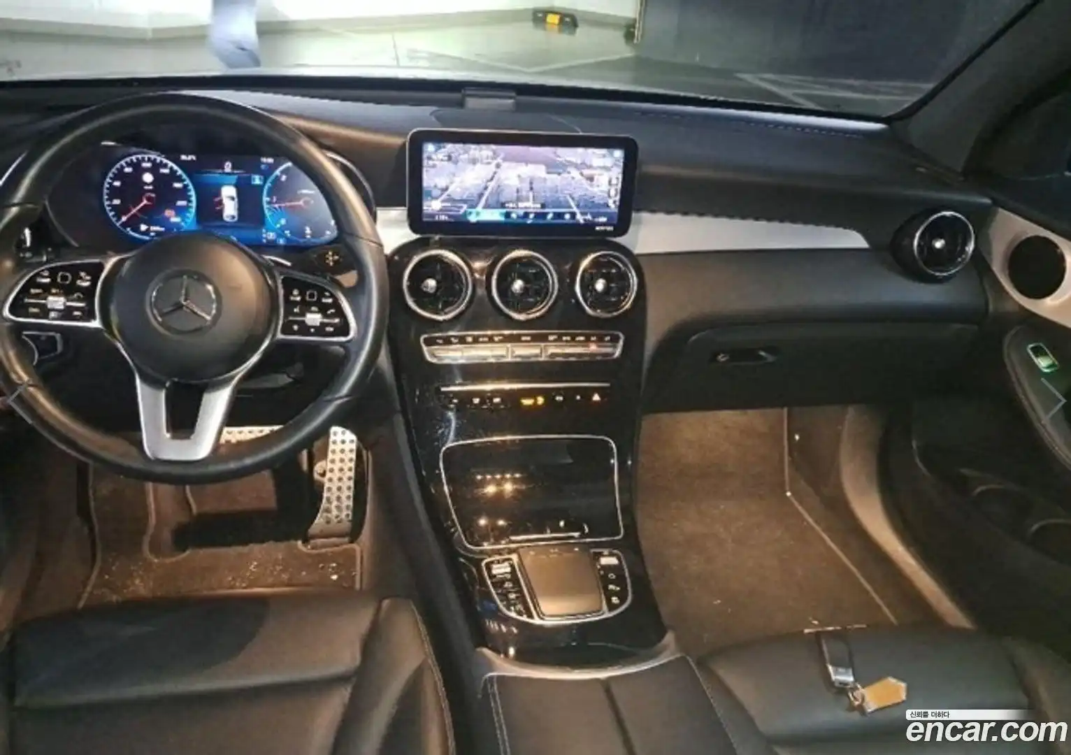 GLC-Class Mercedes-Benz 2021.11-OUTER-004
