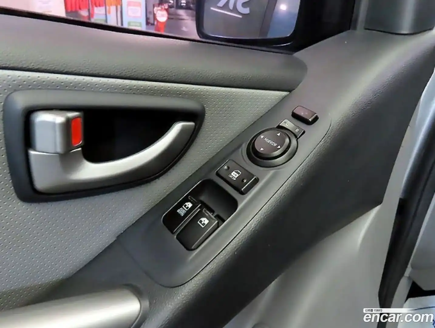 Starex Hyundai 2015.6-OPTION-018
