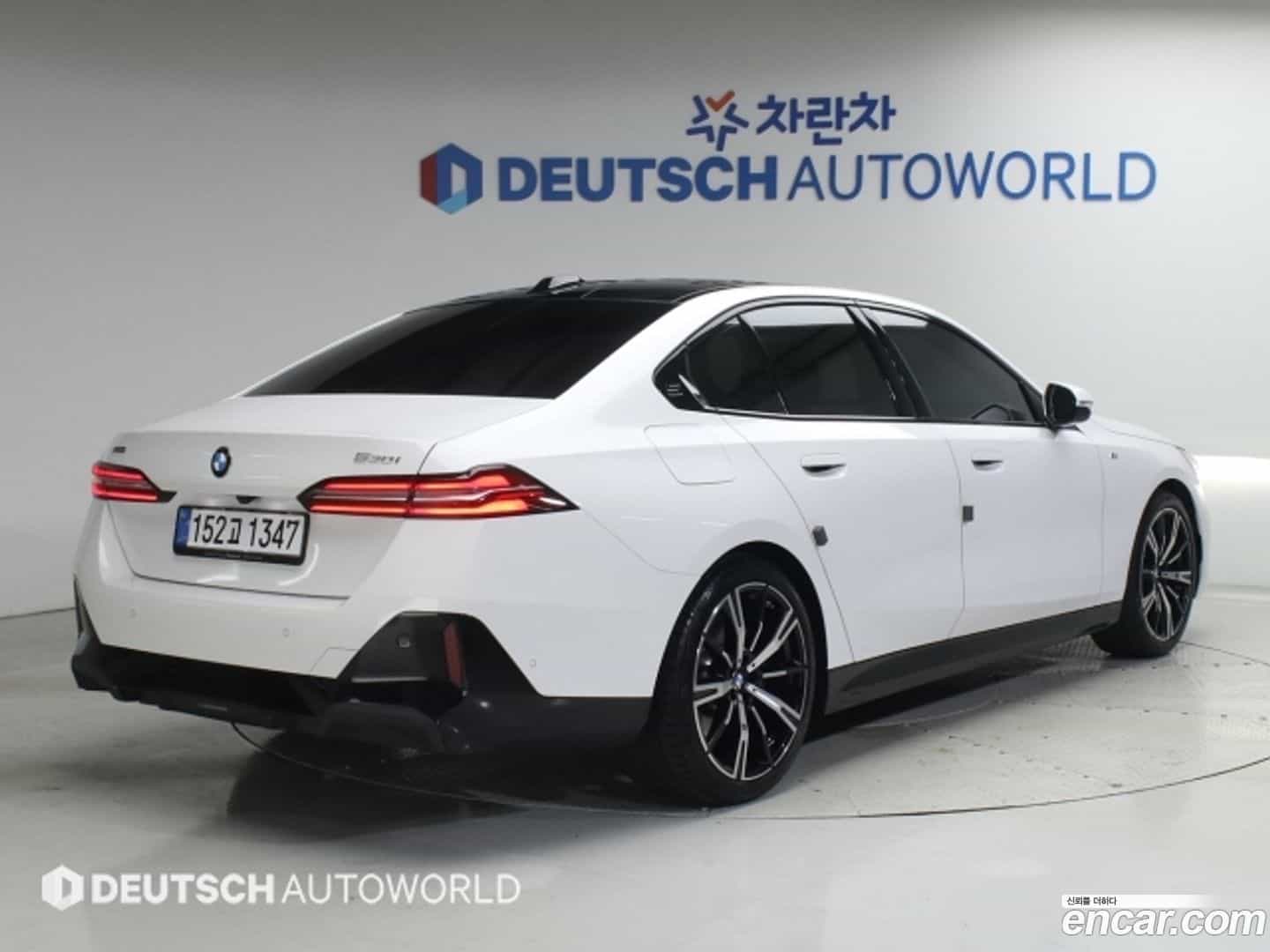 5-Series BMW 2025.5-OUTER-002