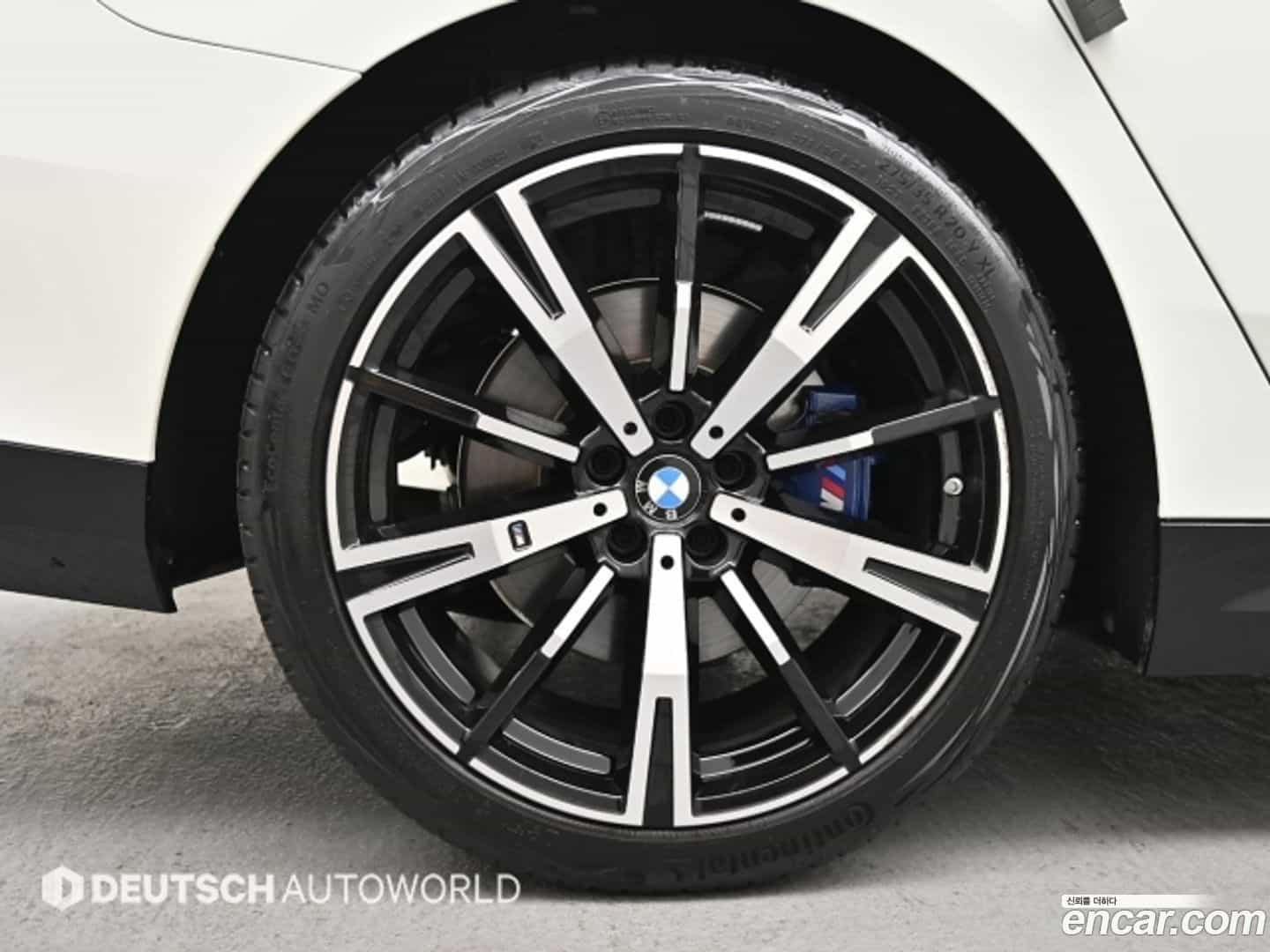 5-Series BMW 2025.5-OUTER-005