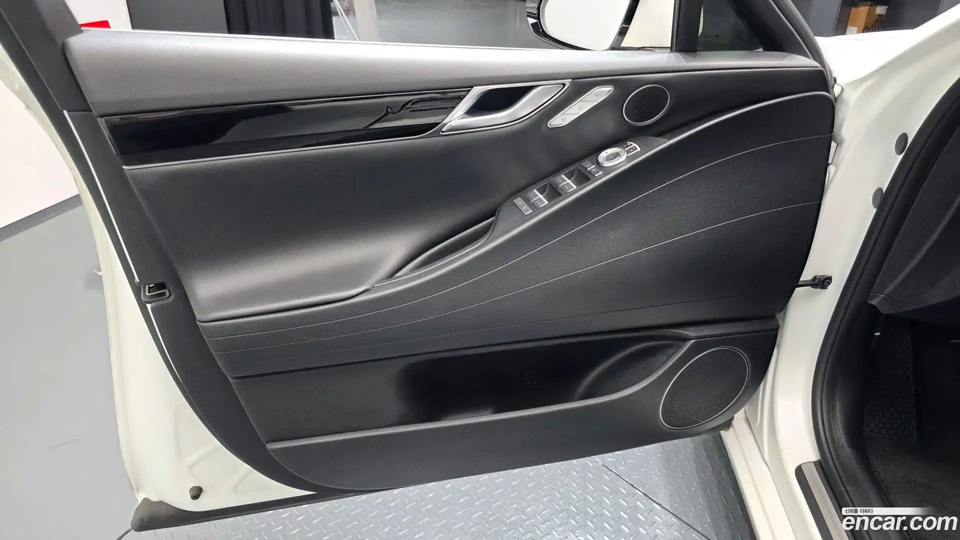 G80 Genesis 2023.9-INNER-034