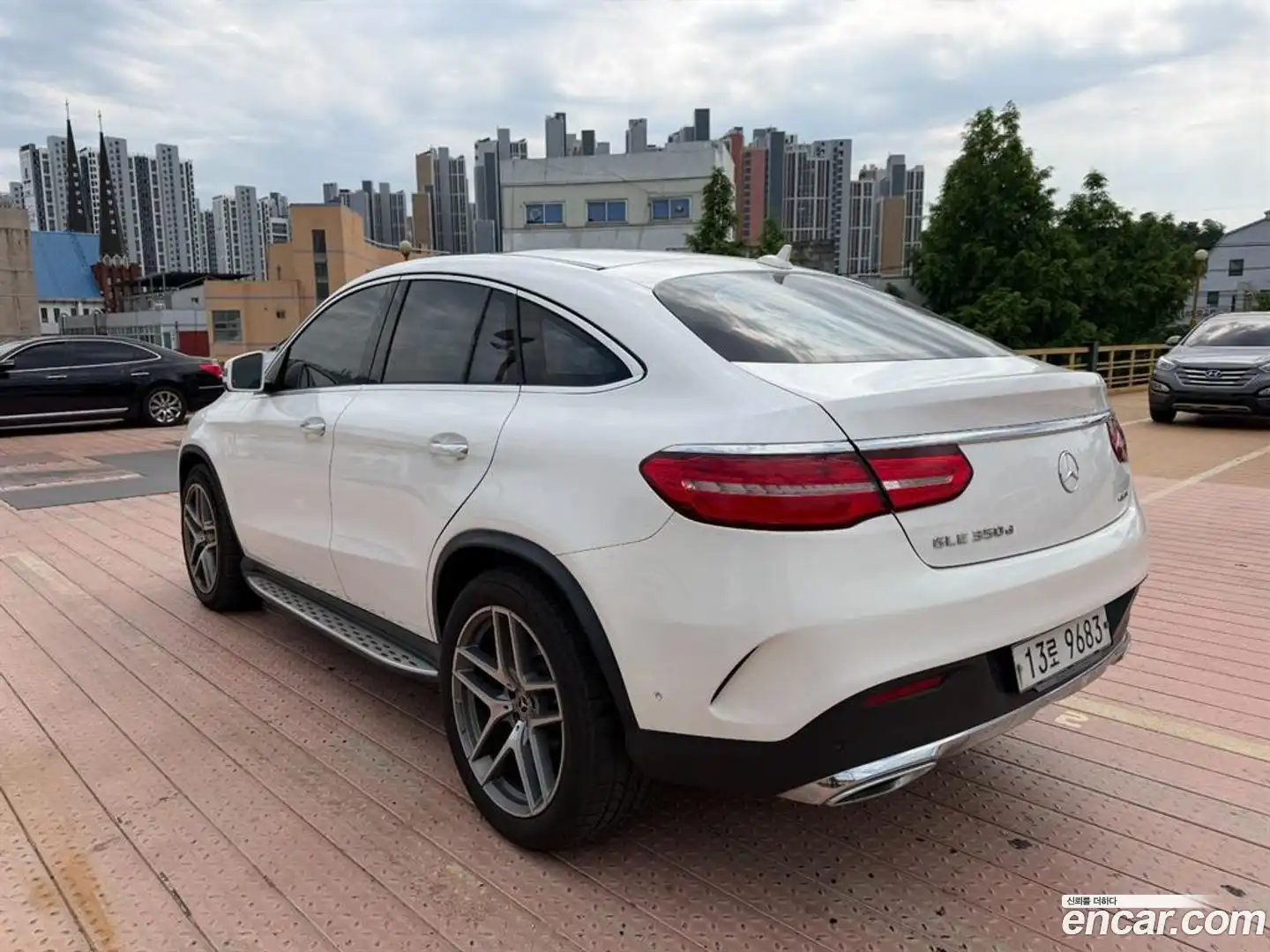 GLE-Class Mercedes-Benz 2018.3-OUTER-002