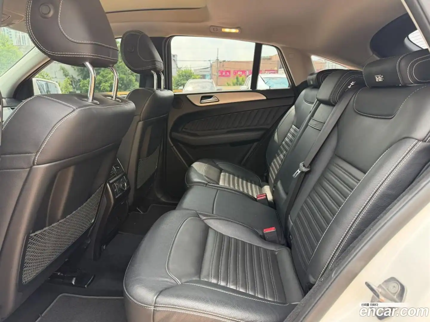GLE-Class Mercedes-Benz 2018.3-INNER-008