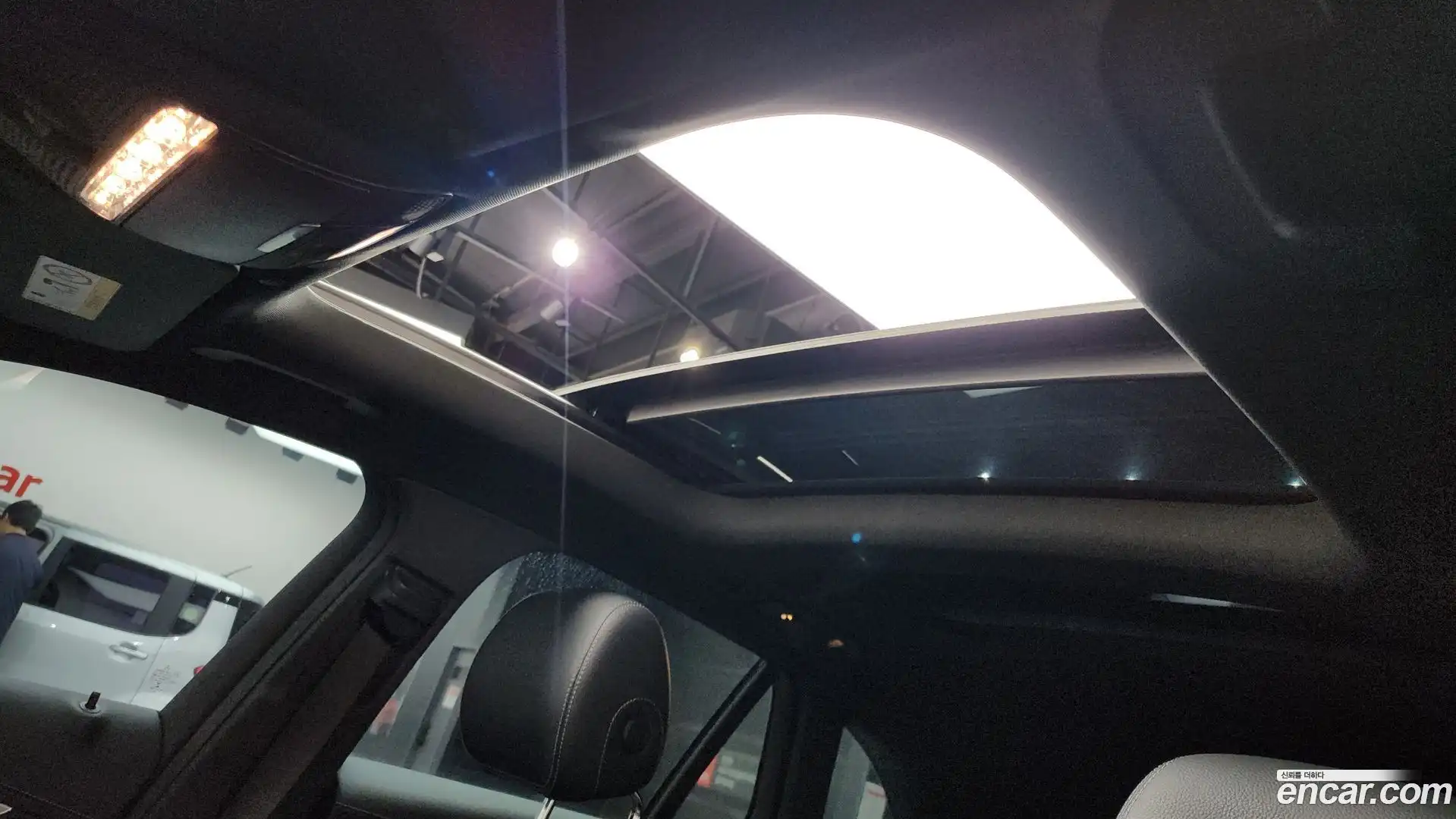 GLC-Class Mercedes-Benz 2021.0-OPTION-020