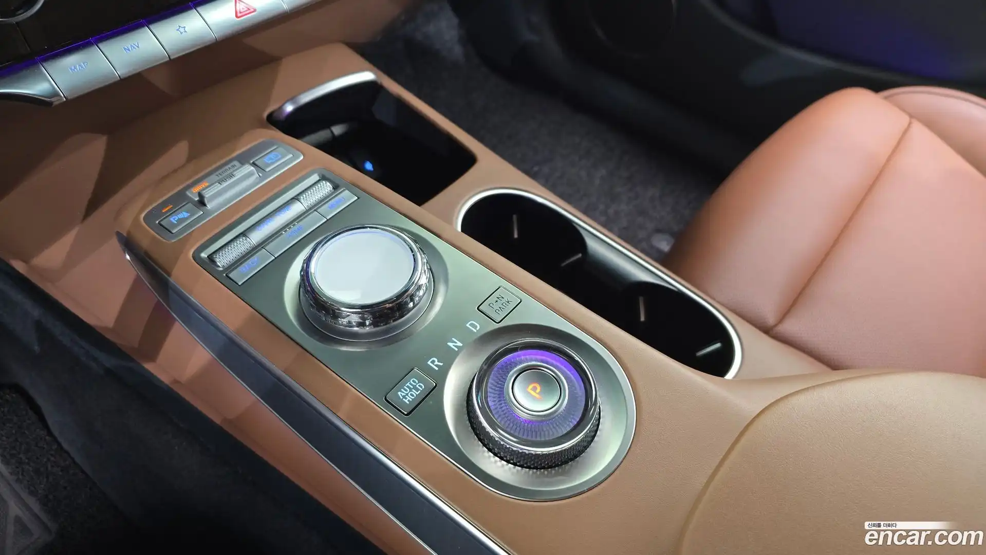 GV70 Genesis 2022.6-INNER-009