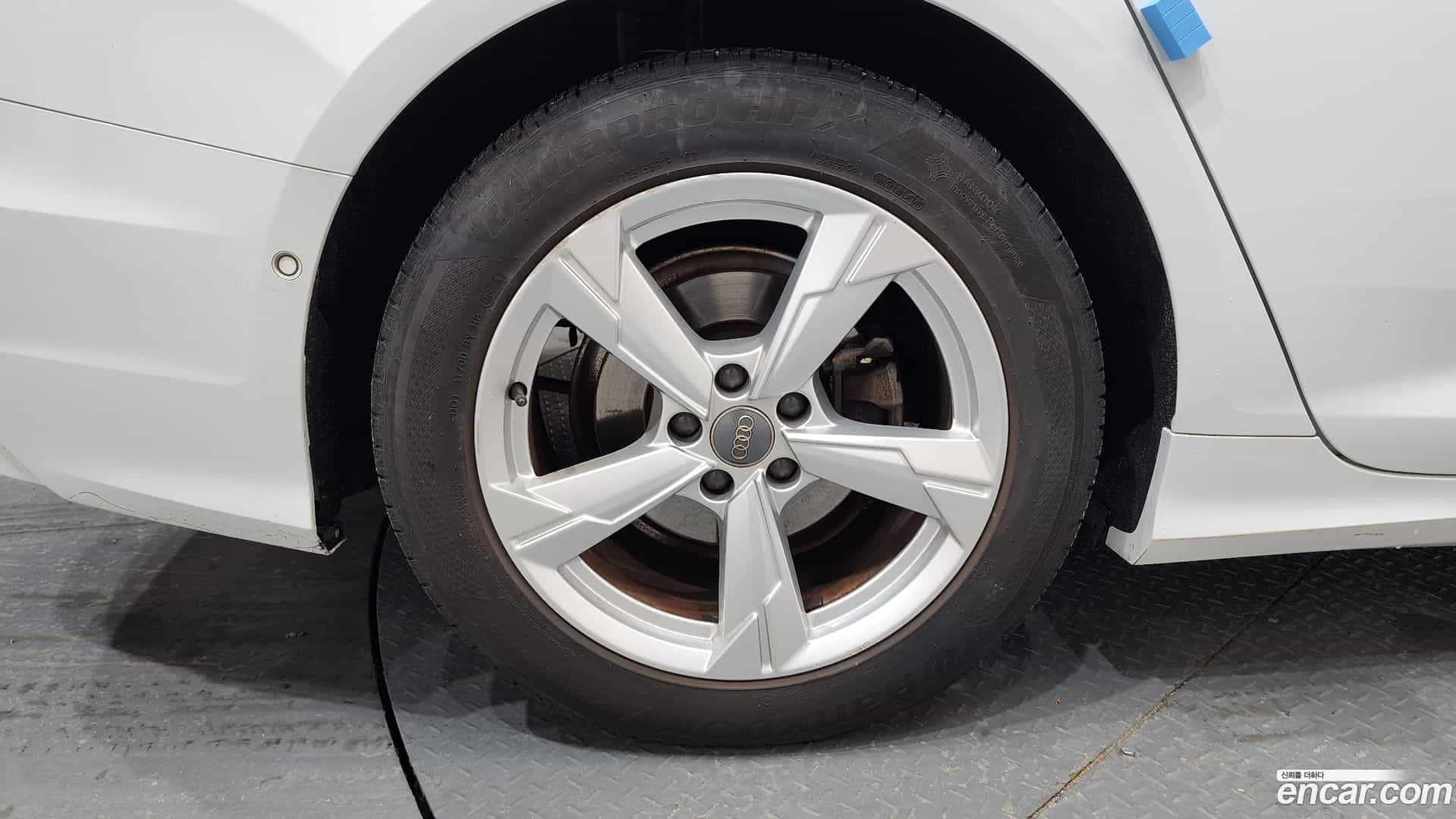 A6 Audi 2021.1-OUTER-005