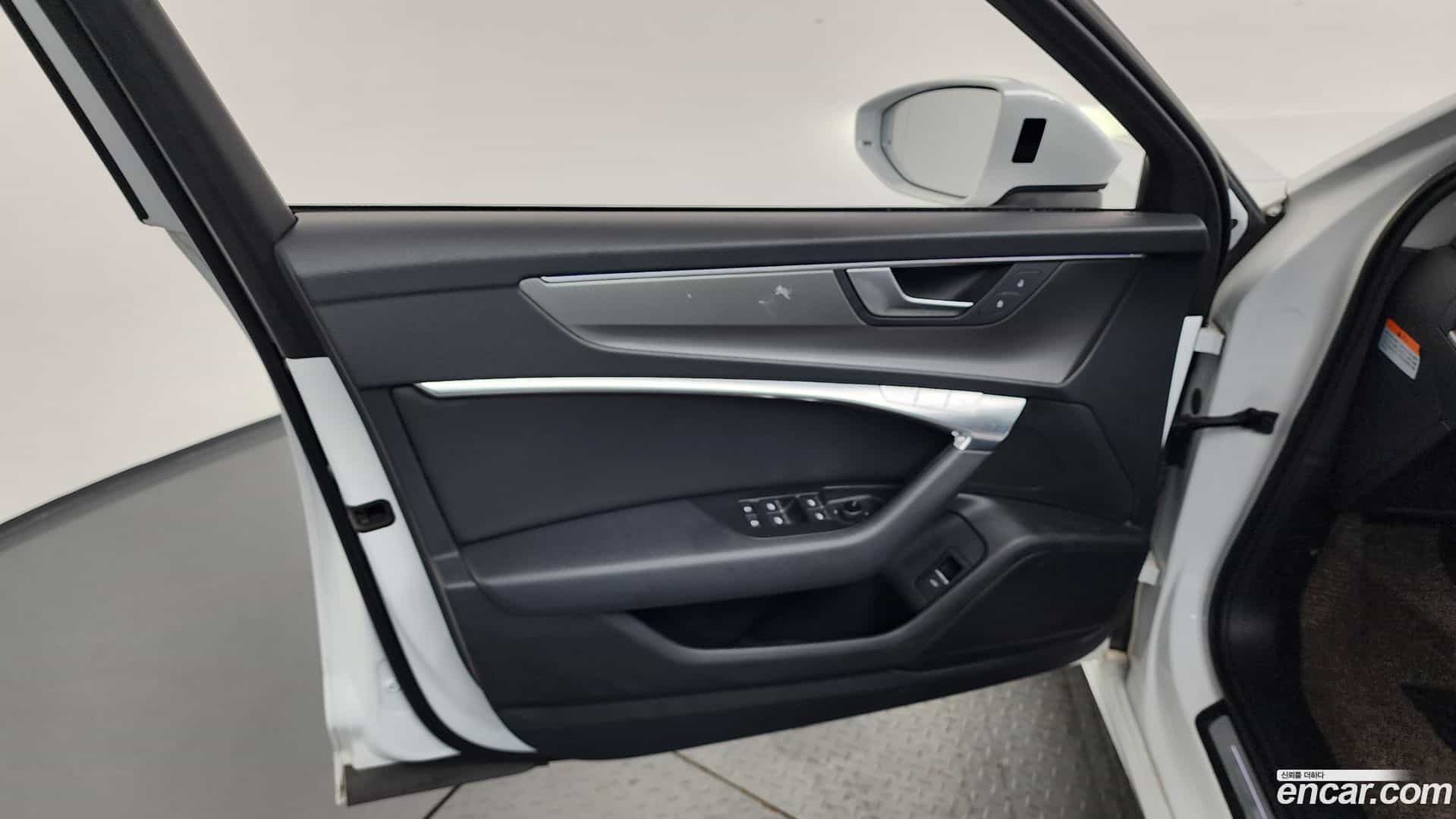 A6 Audi 2021.1-INNER-034