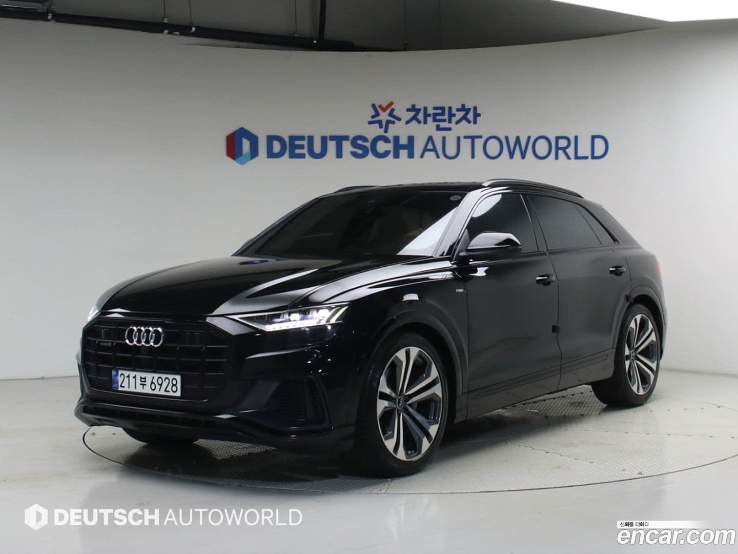 Main__Slider__Photo:Q8 Audi 2023.11-0