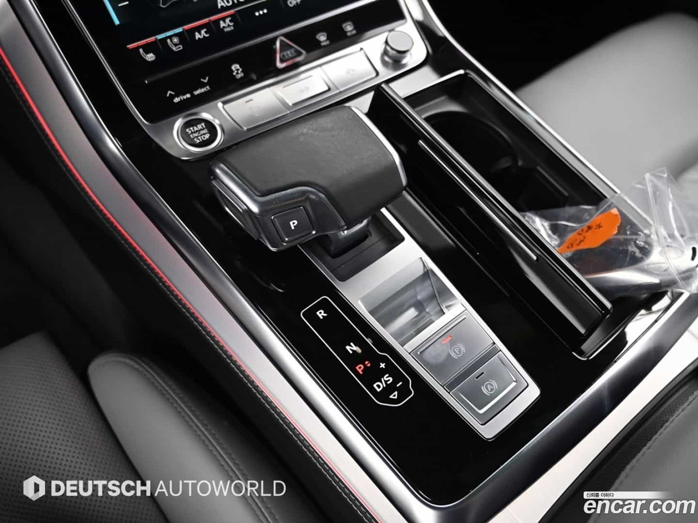 Q8 Audi 2023.11-INNER-009