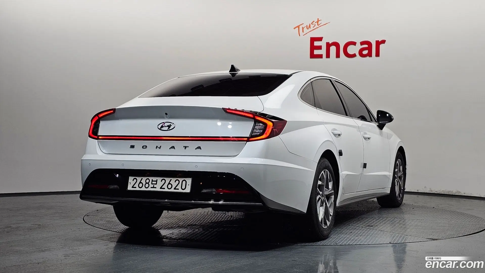 Main__Slider__Photo:Sonata Hyundai 2022.5-1