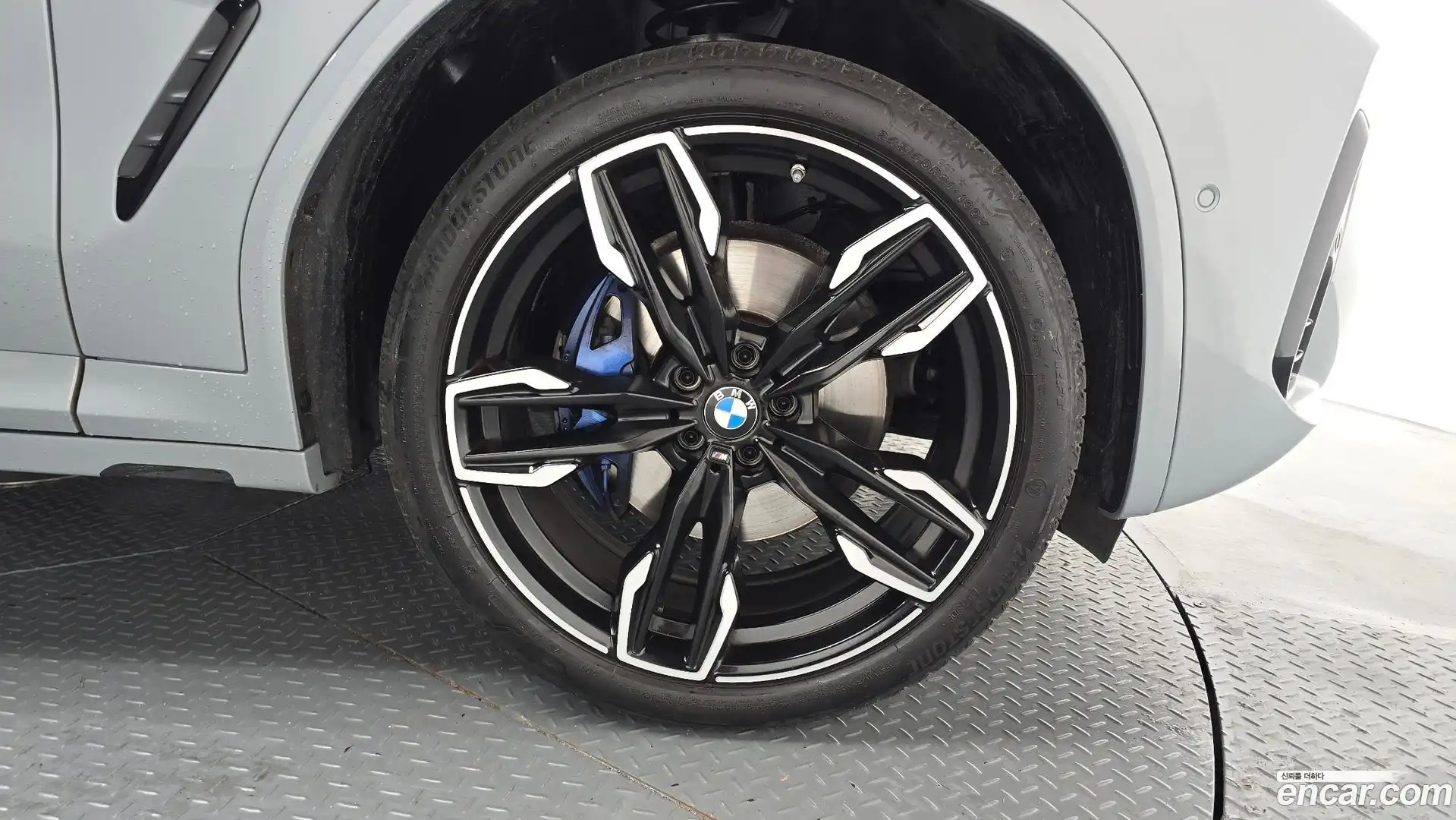 X4 BMW 2025.3-OUTER-031