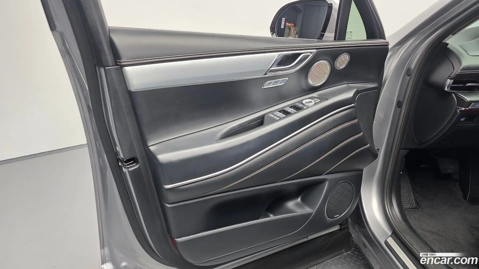 GV80 Genesis 2023.3-INNER-034