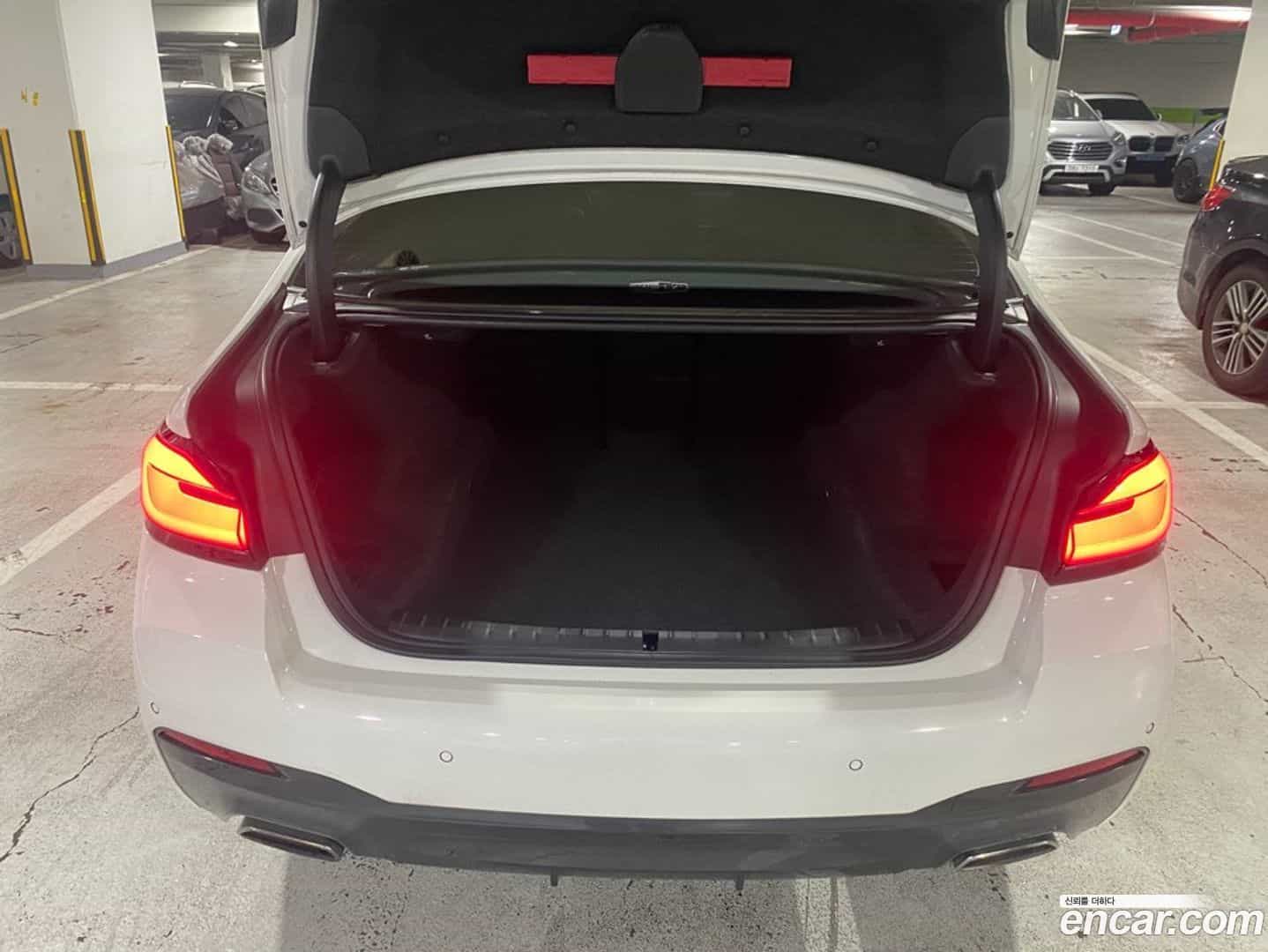 5-Series BMW 2022.0-OPTION-024