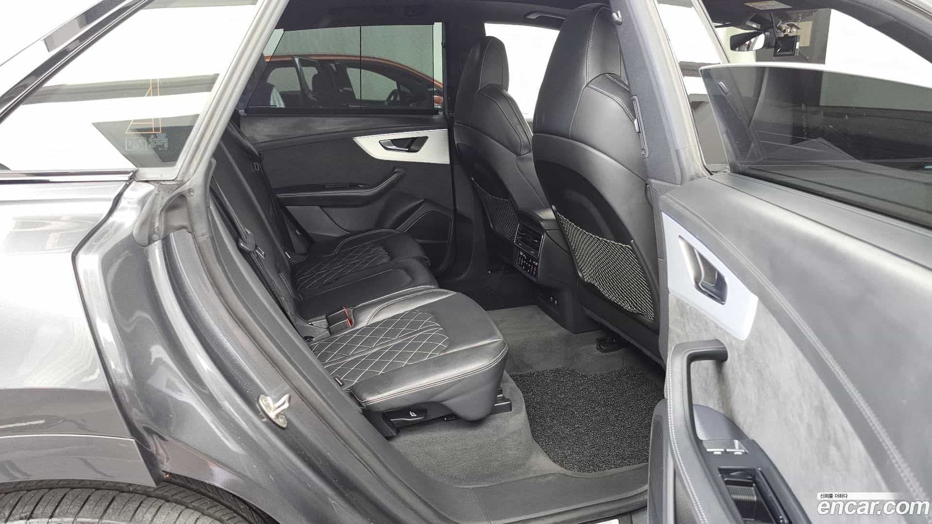 Q8 Audi 2021.2-OPTION-016