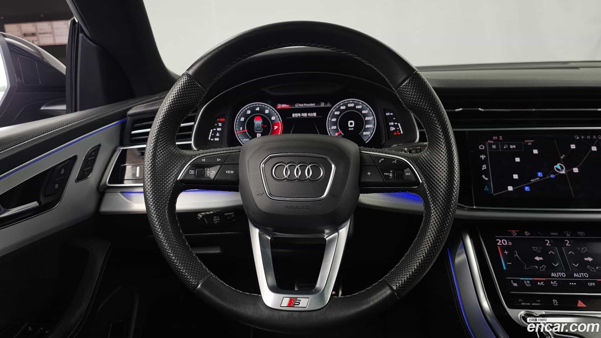 Q8 Audi 2021.2-OPTION-017