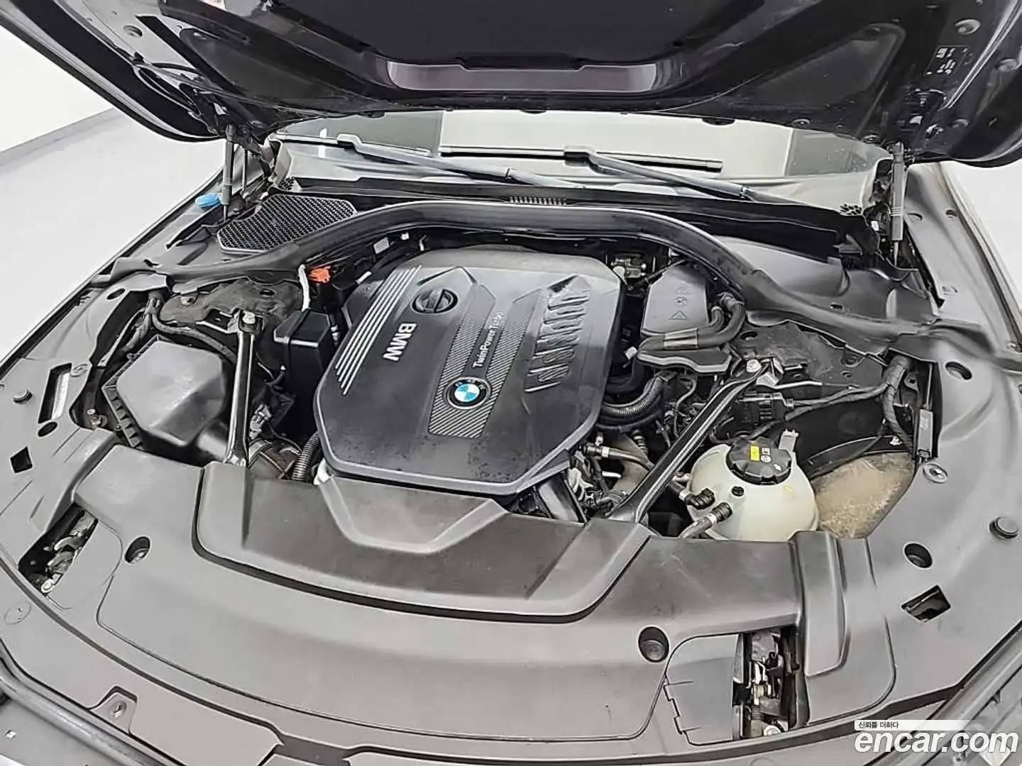 7-Series BMW 2015.9-OUTER-005