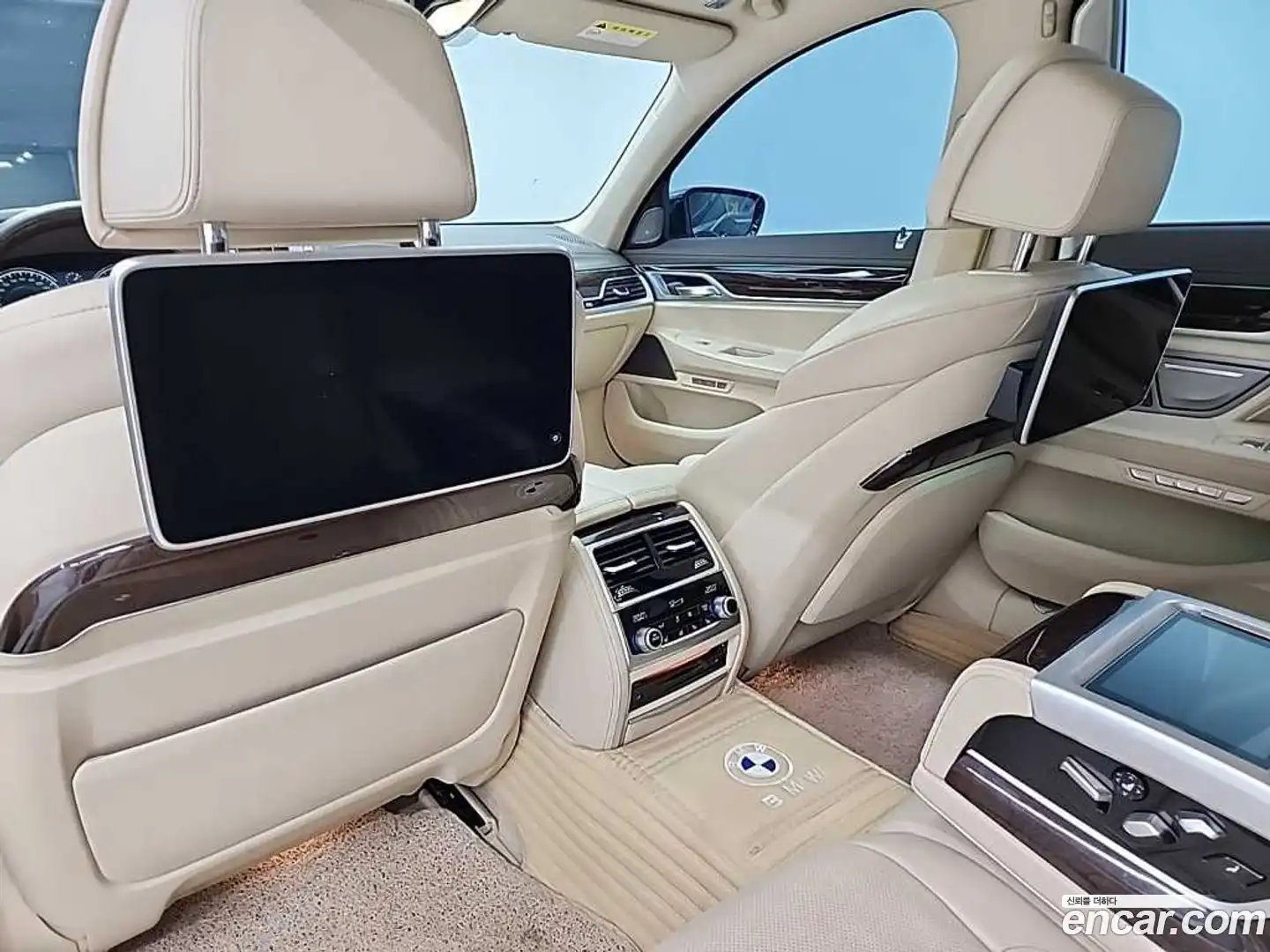 7-Series BMW 2015.9-OPTION-019
