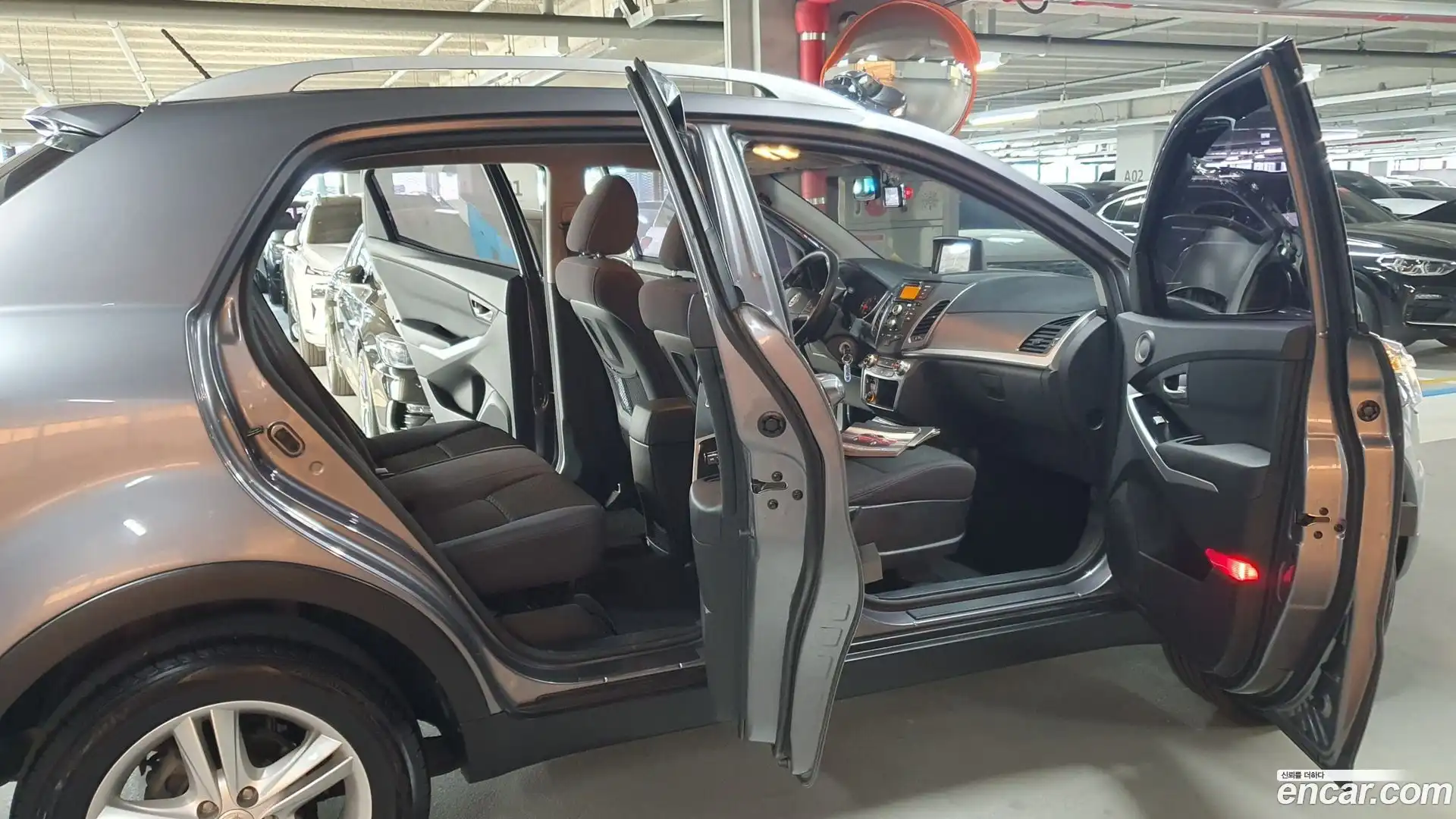 KORANDO KG Mobility 2014.5-OPTION-024