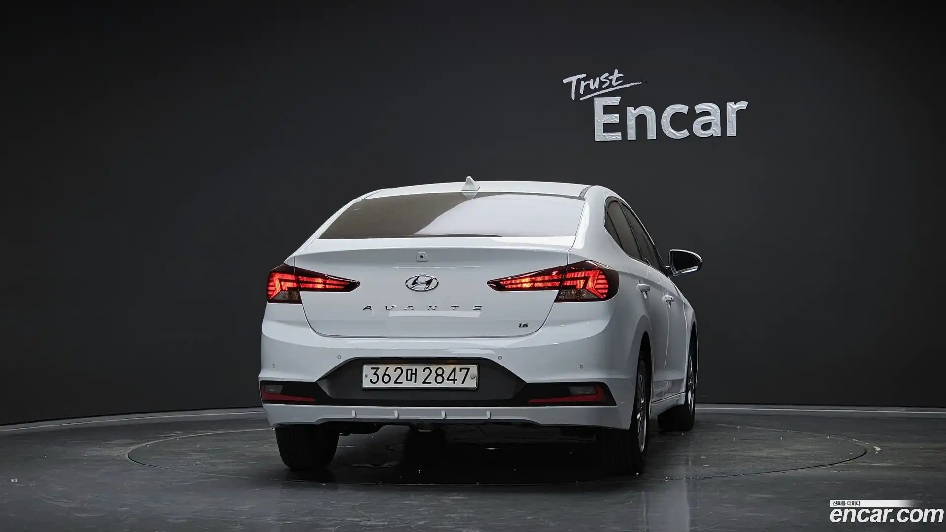 AVANTE Hyundai 2020.0-OUTER-004
