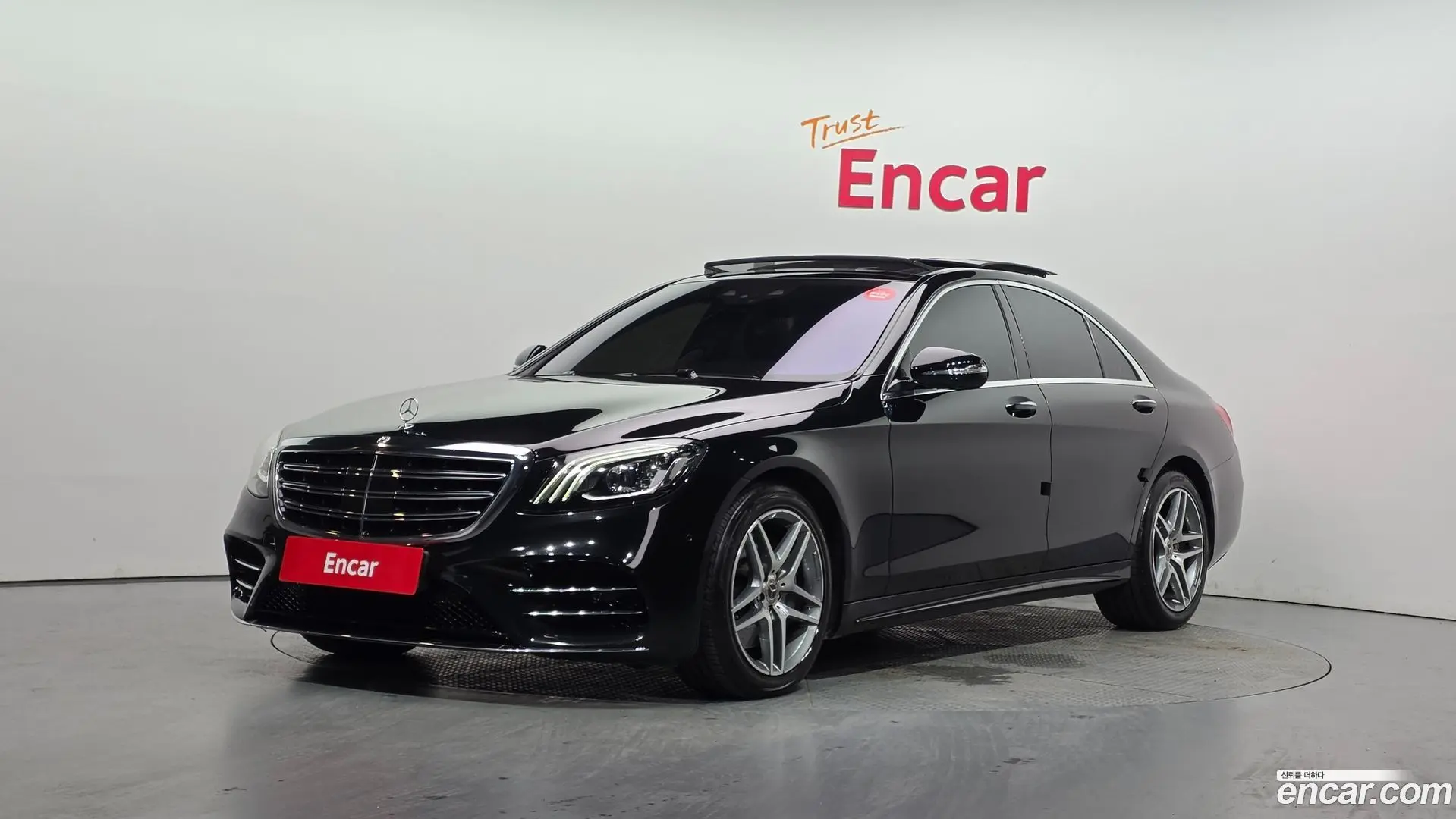 Main__Slider__Photo:S-Class Mercedes-Benz 2019.11-0