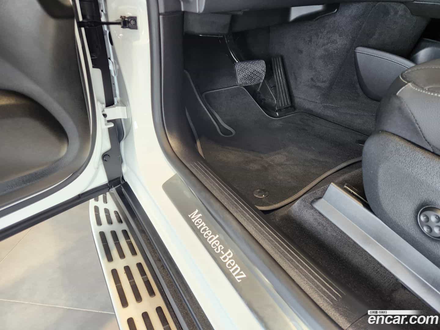 EQE Mercedes-Benz 2024.11-OPTION-024