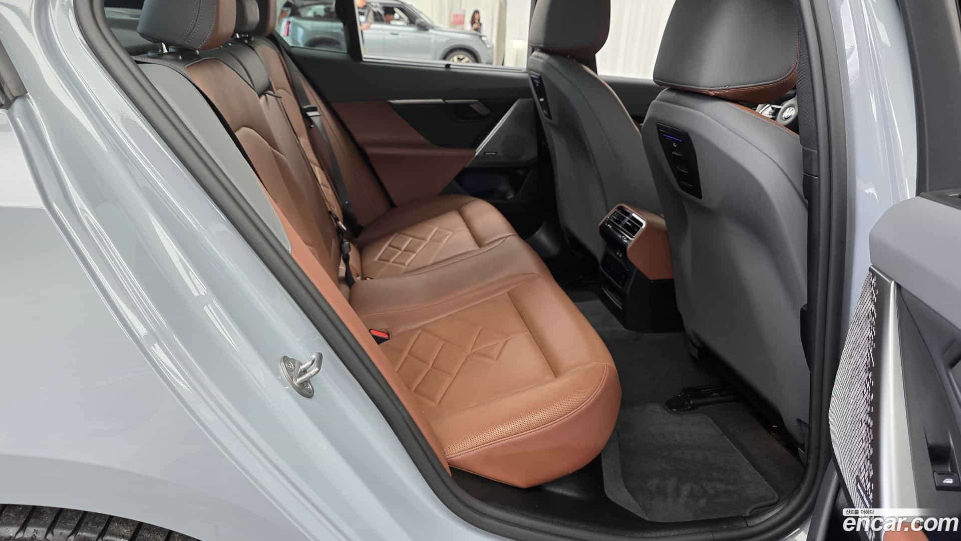 5-Series BMW 2024.4-OPTION-015