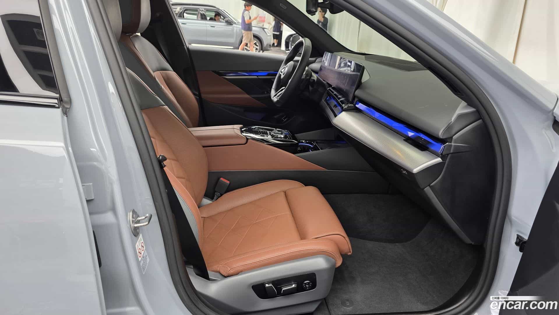 5-Series BMW 2024.4-INNER-036