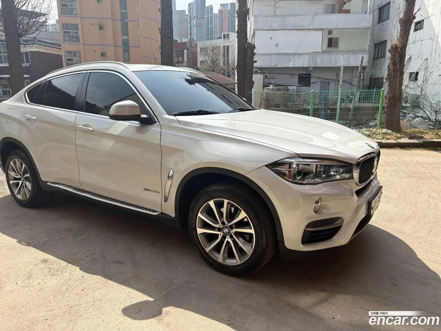 Main__Slider__Photo:X6 BMW 2015.5-0