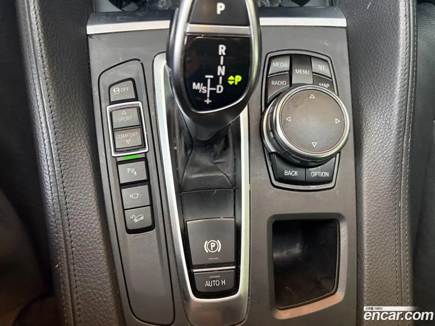 X6 BMW 2015.5-INNER-009