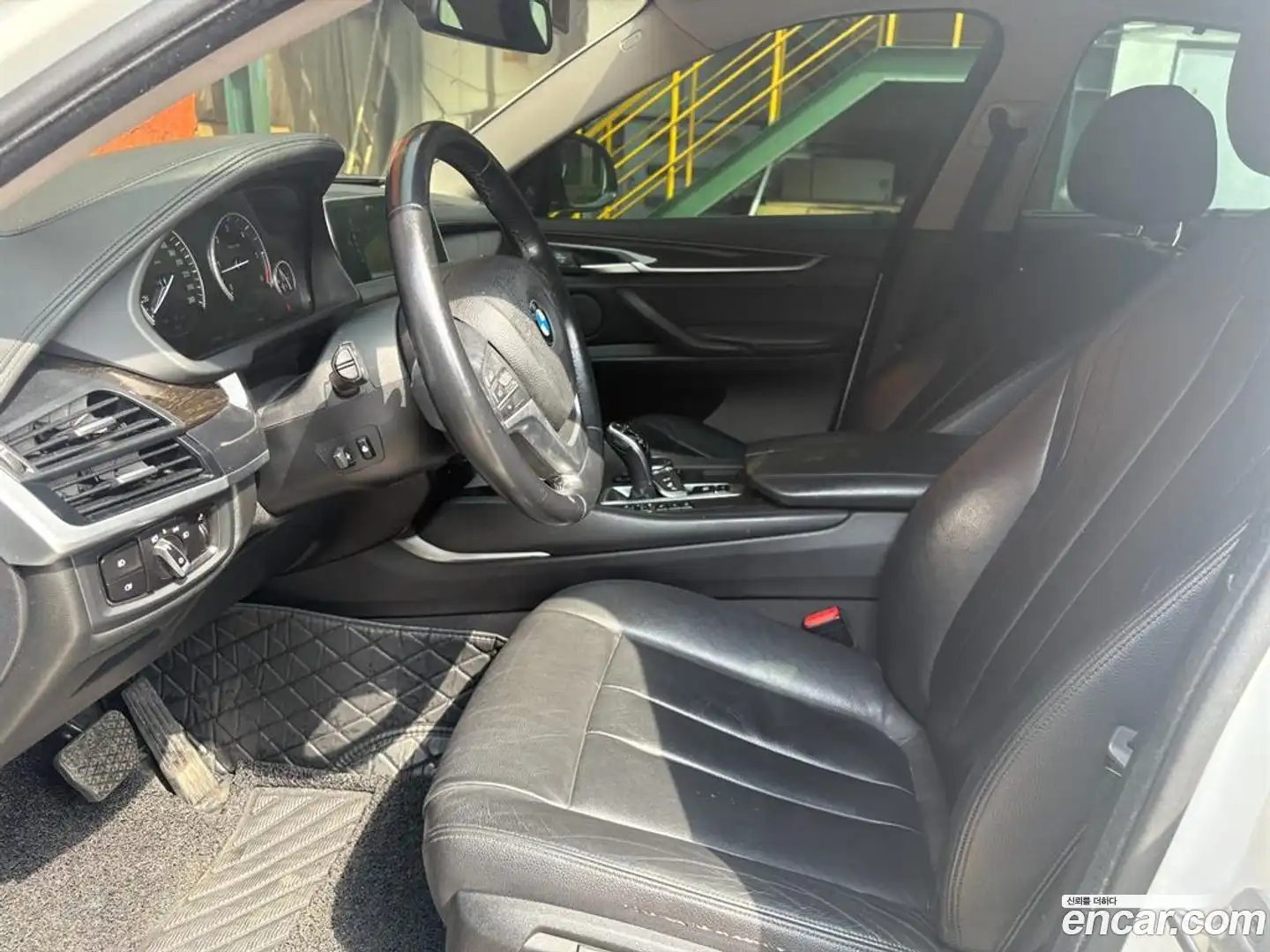 X6 BMW 2015.5-INNER-010
