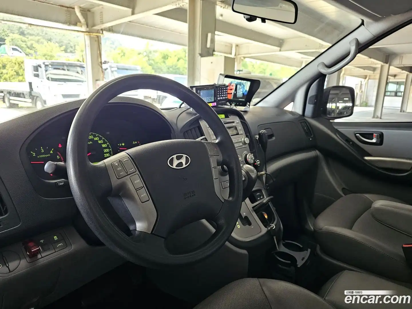 Starex Hyundai 2015.4-INNER-009