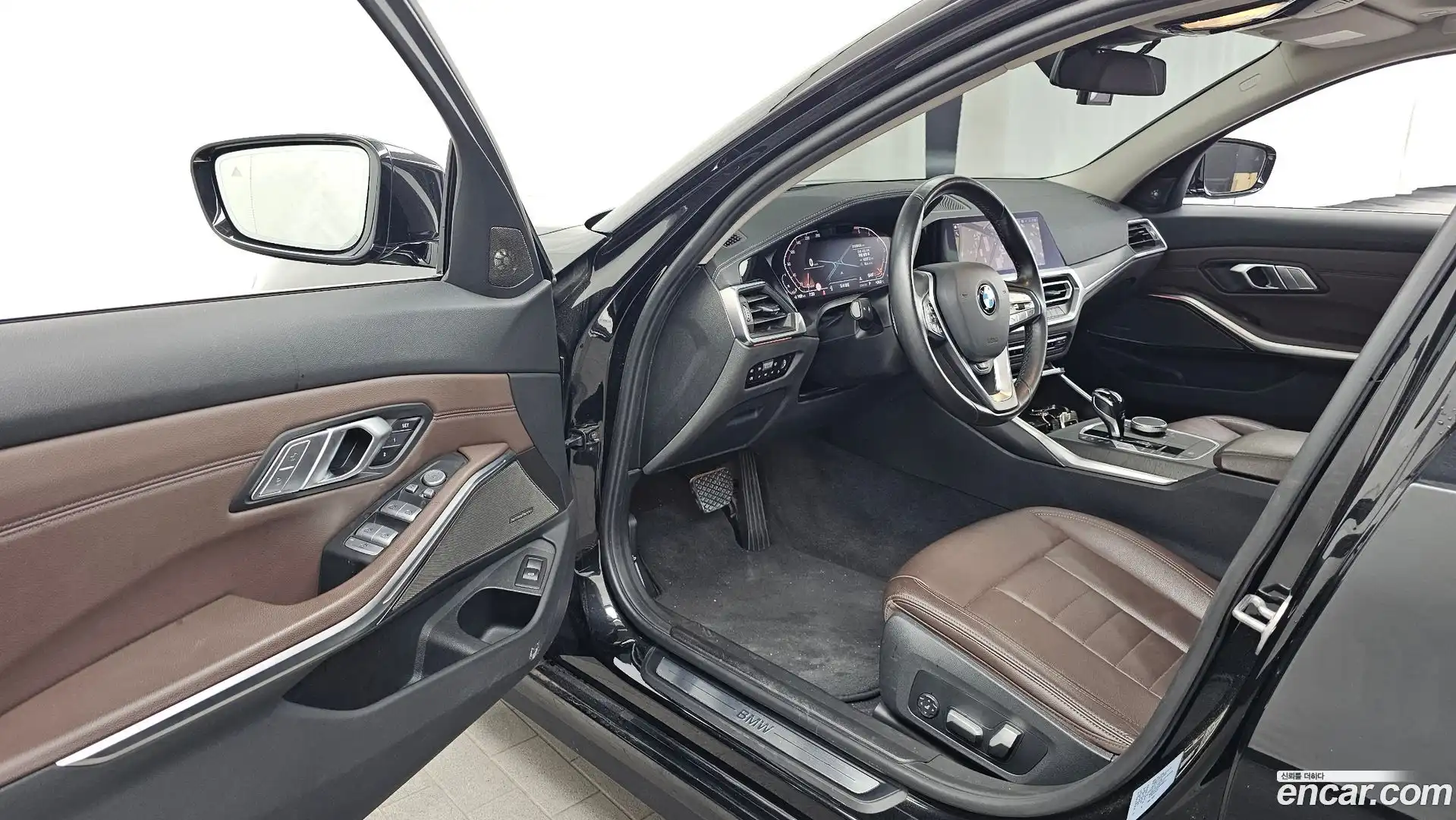 3-Series BMW 2021.2-INNER-010