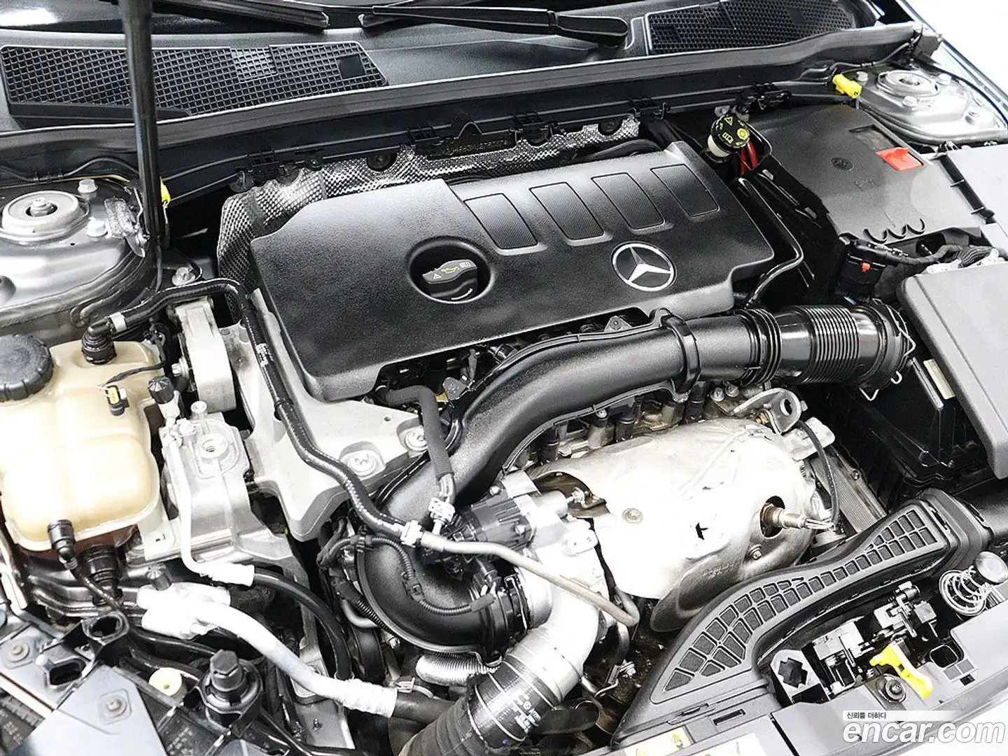 A-Class Mercedes-Benz 2021.0-OUTER-006