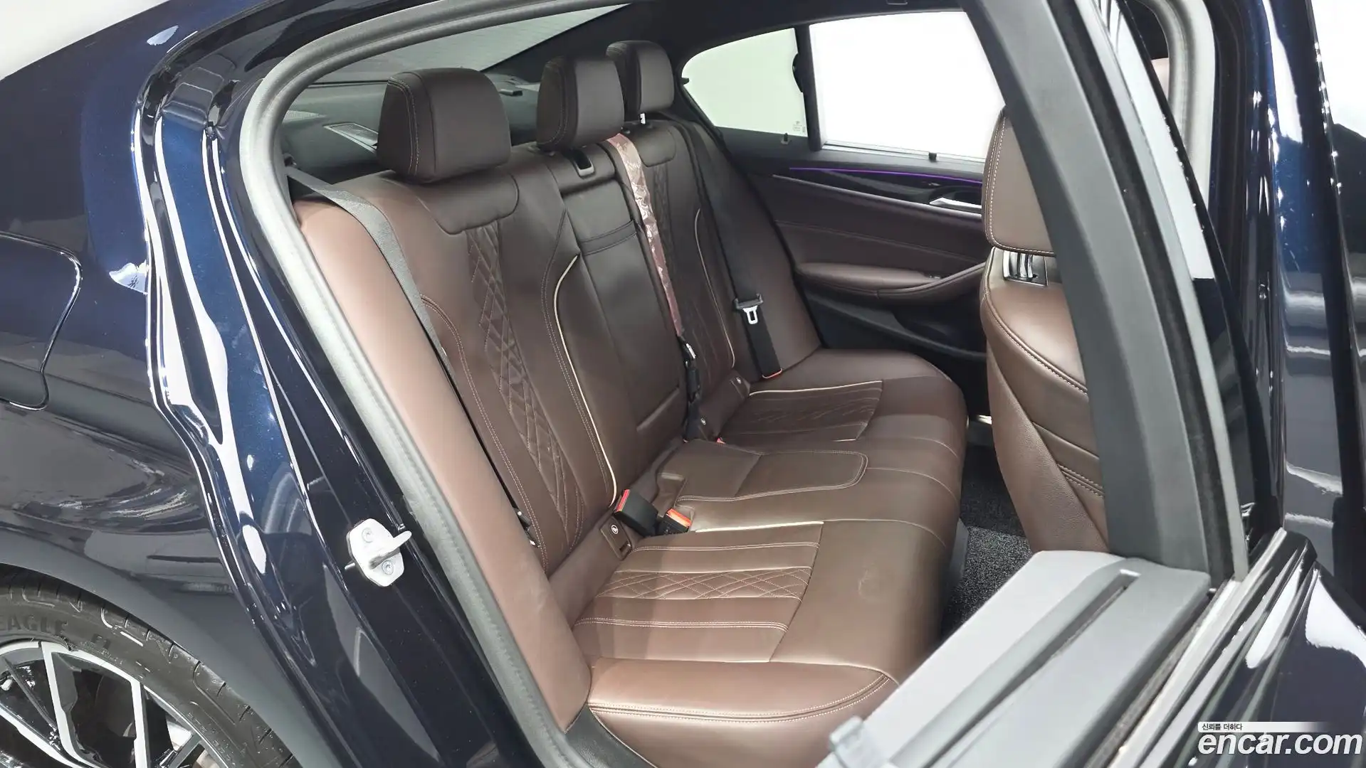5-Series BMW 2023.6-OPTION-015