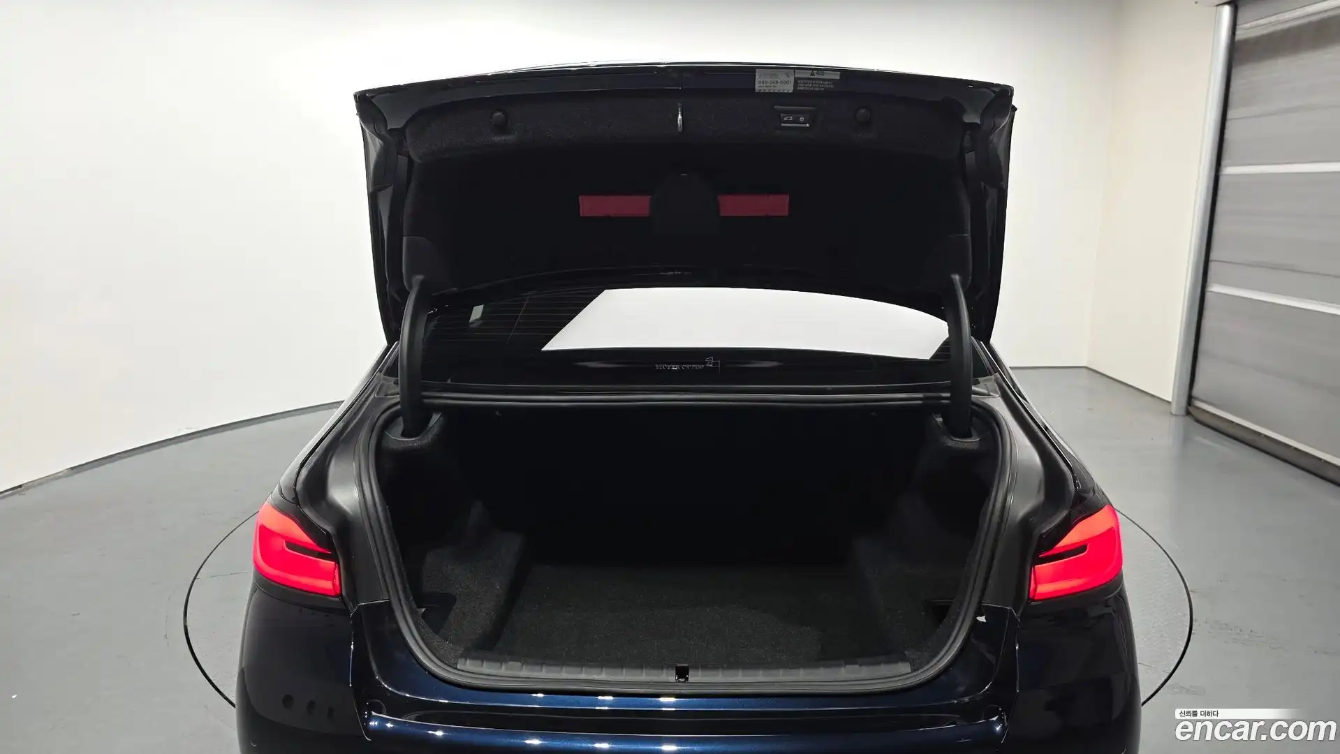 5-Series BMW 2023.6-OPTION-024