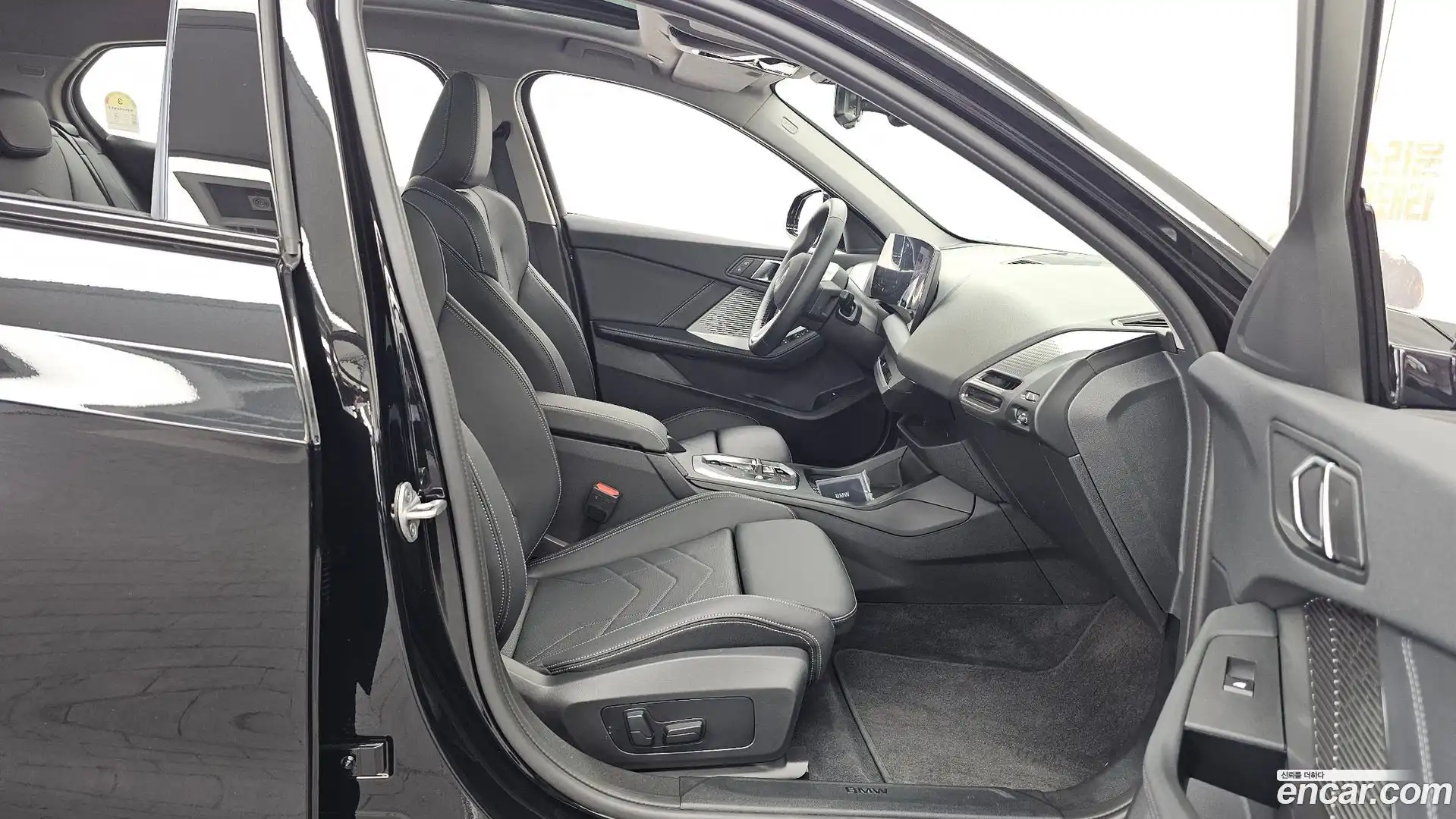 1-Series BMW 2025.6-OPTION-015