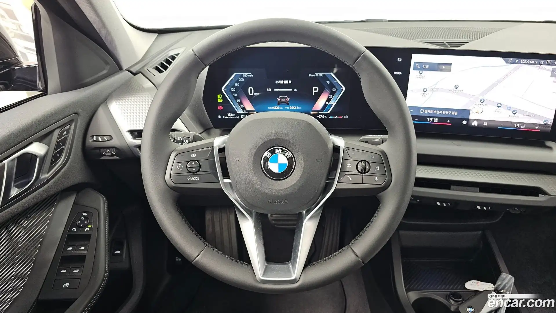 1-Series BMW 2025.6-OPTION-017