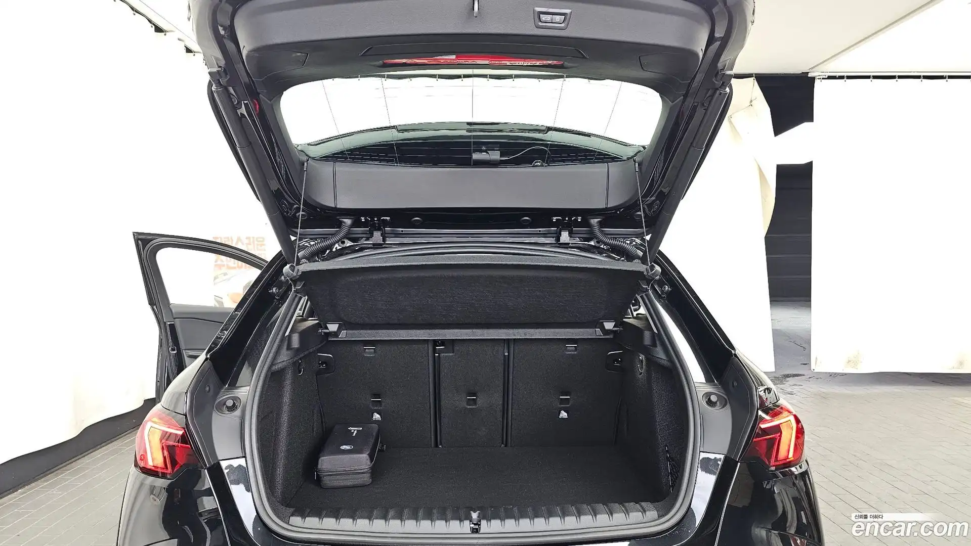 1-Series BMW 2025.6-OPTION-024