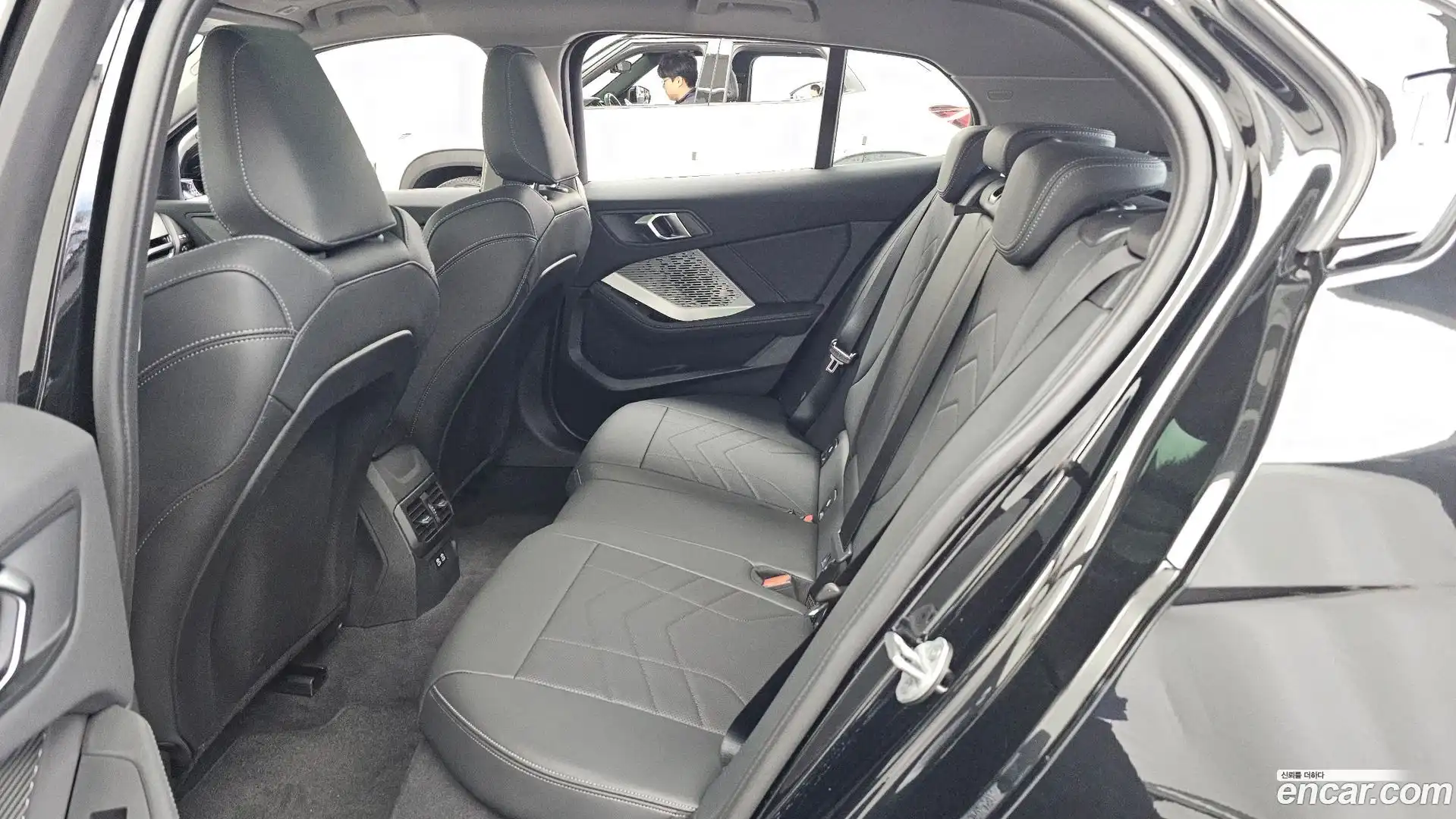 1-Series BMW 2025.6-INNER-036
