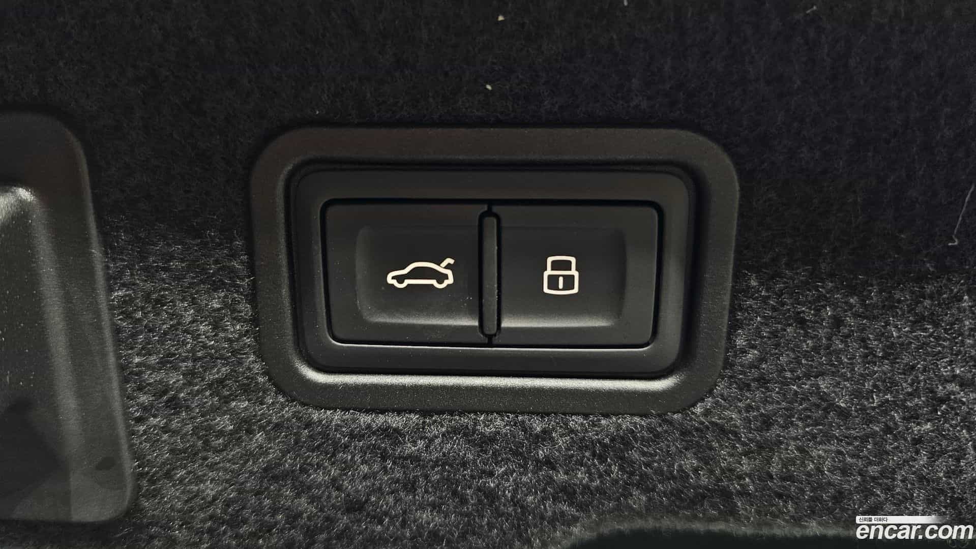 A8 Audi 2020.11-OPTION-021
