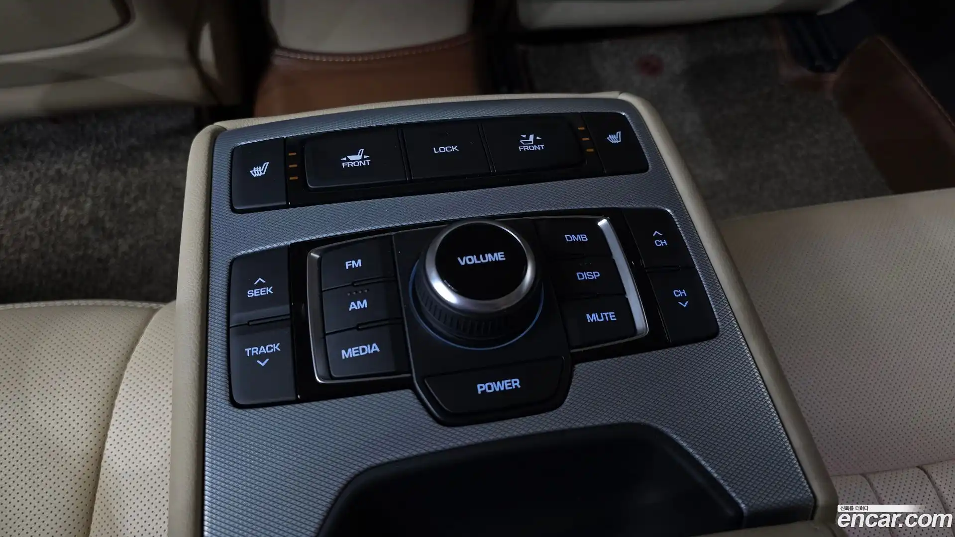 G80 Genesis 2017.0-OPTION-022
