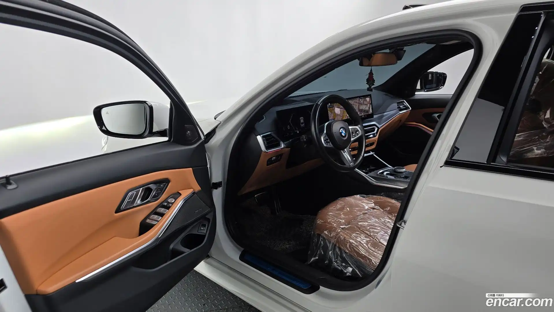 3-Series BMW 2023.8-INNER-010