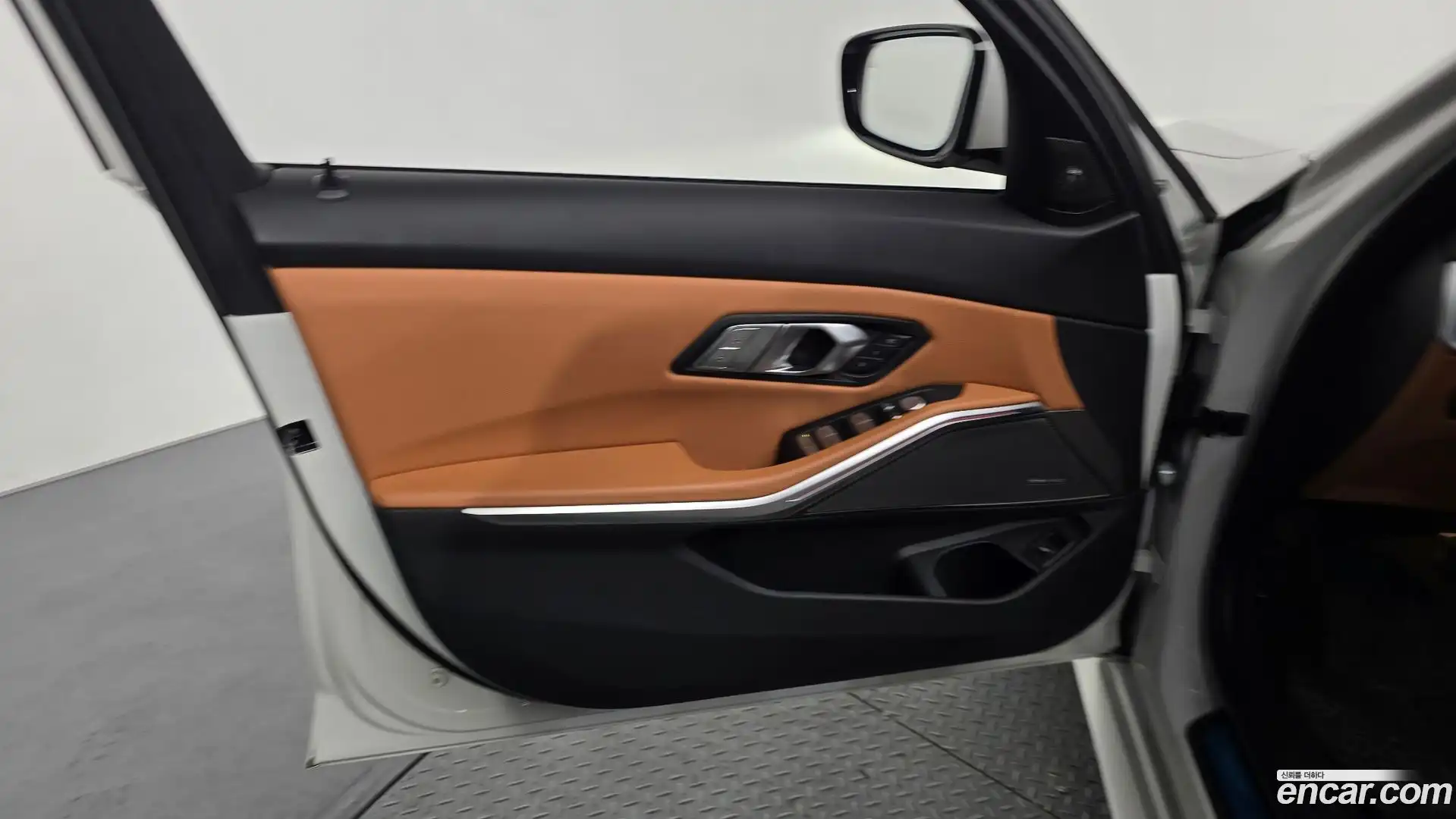 3-Series BMW 2023.8-INNER-034