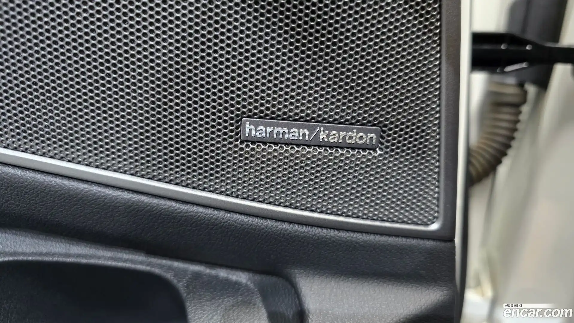 3-Series BMW 2023.8-OPTION-042
