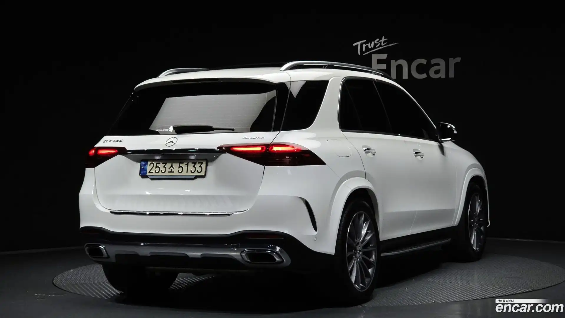 GLE-Class Mercedes-Benz 2023.11-OUTER-002