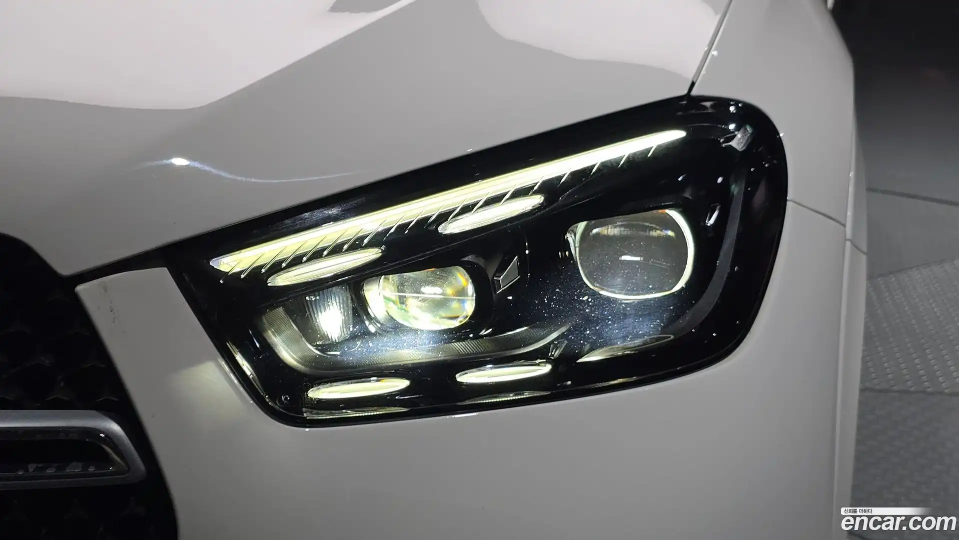 GLE-Class Mercedes-Benz 2023.11-OUTER-032