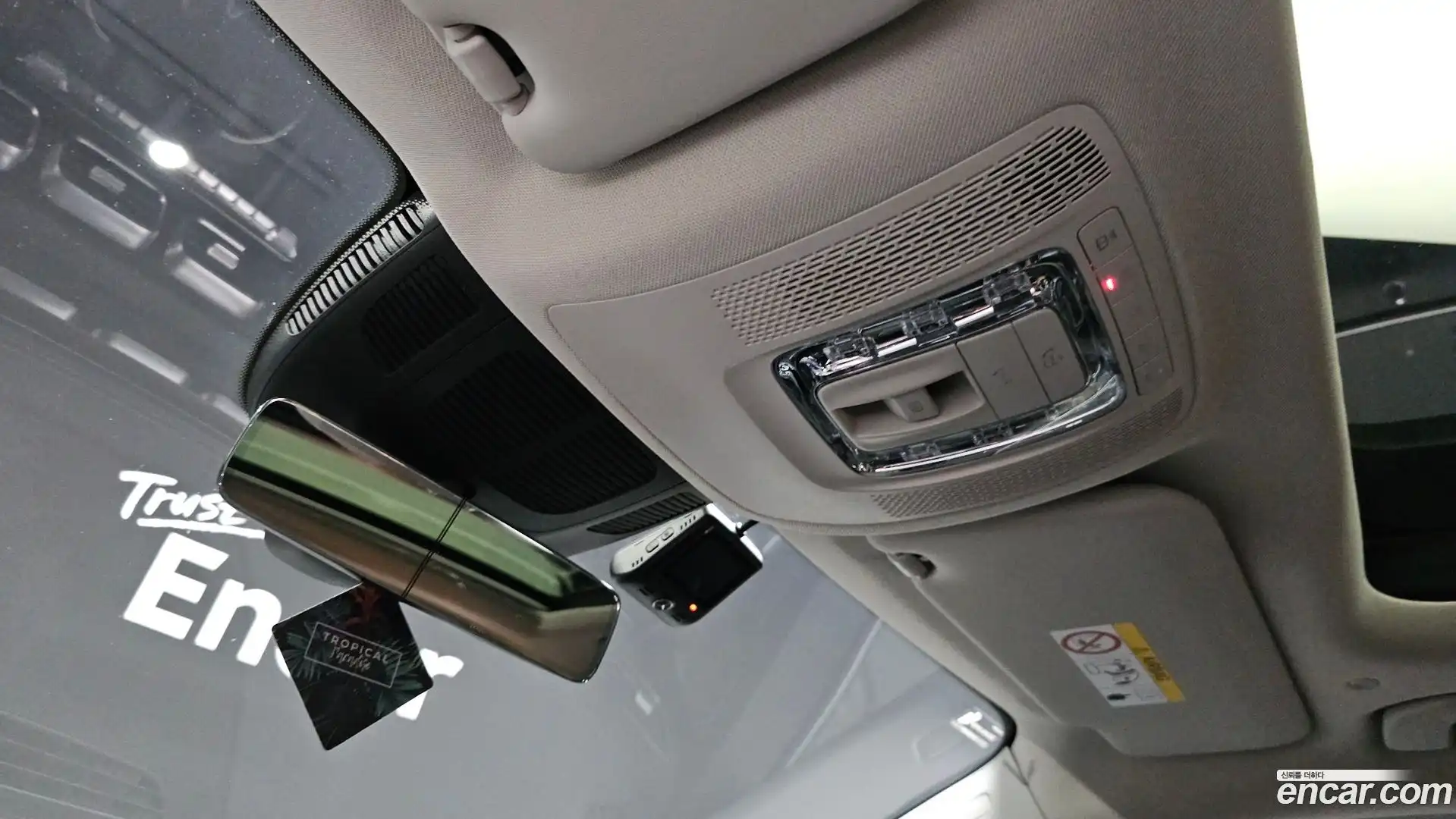 GLE-Class Mercedes-Benz 2023.11-OPTION-040
