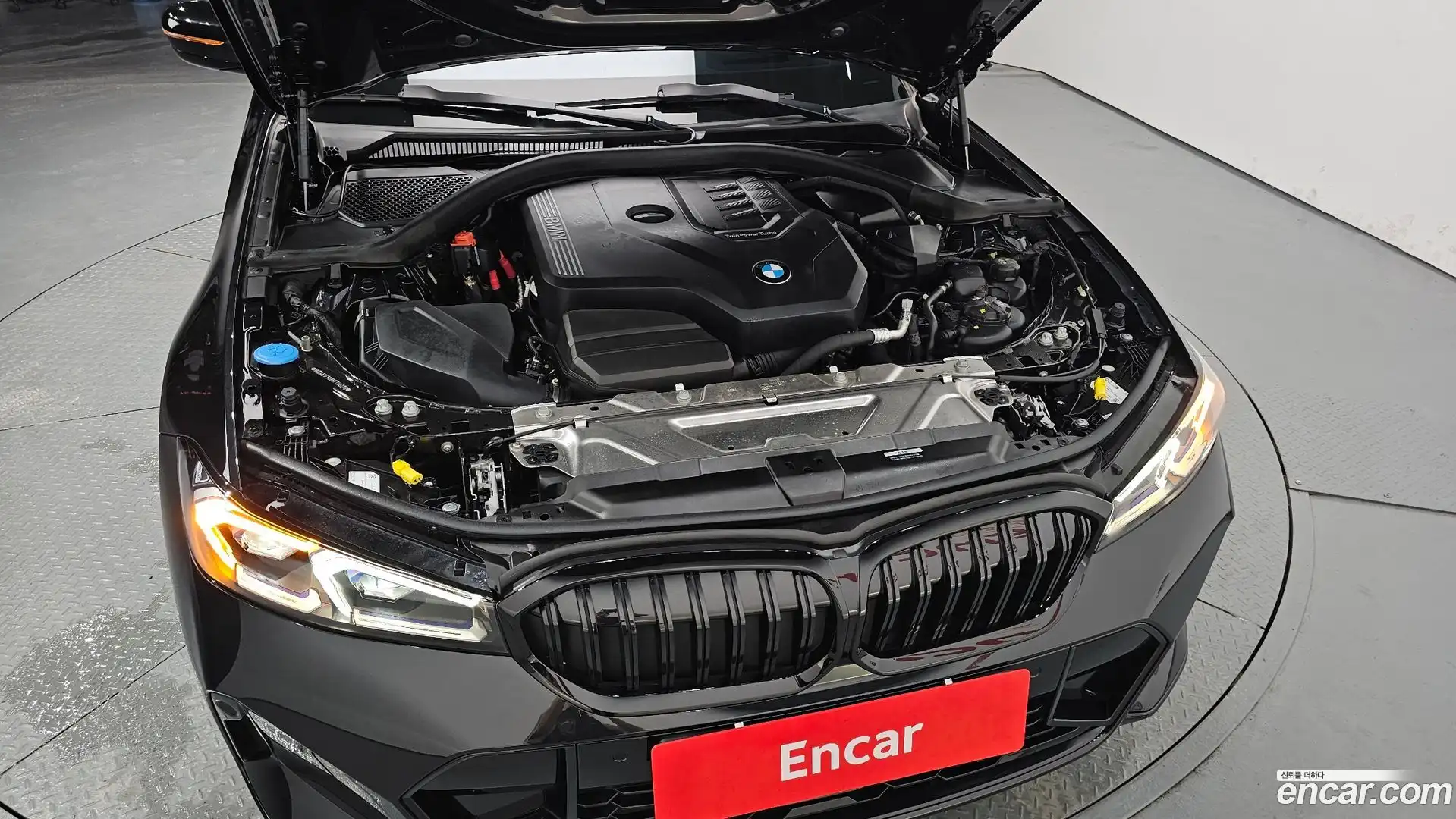 3-Series BMW 2024.8-OUTER-006