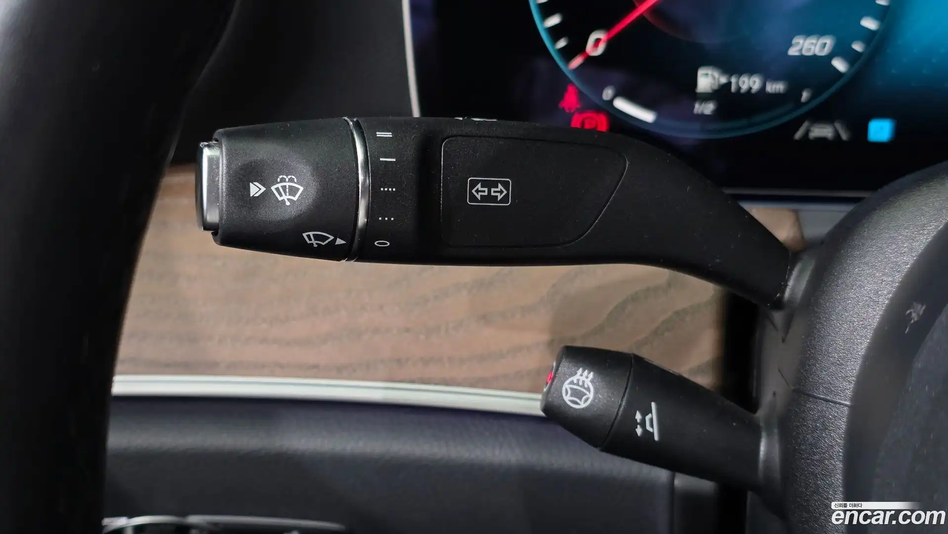 E-Class Mercedes-Benz 2022.0-OPTION-020
