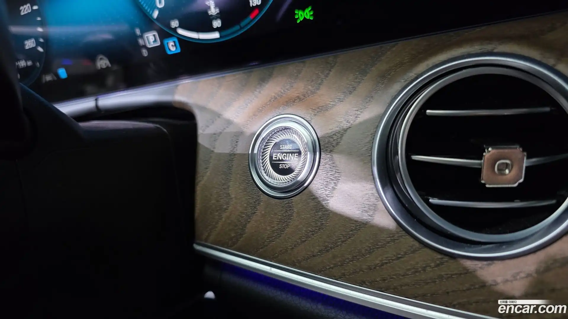 E-Class Mercedes-Benz 2022.0-OPTION-021